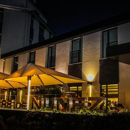 Hotel Torre De Nunez Lugo Bagian luar foto